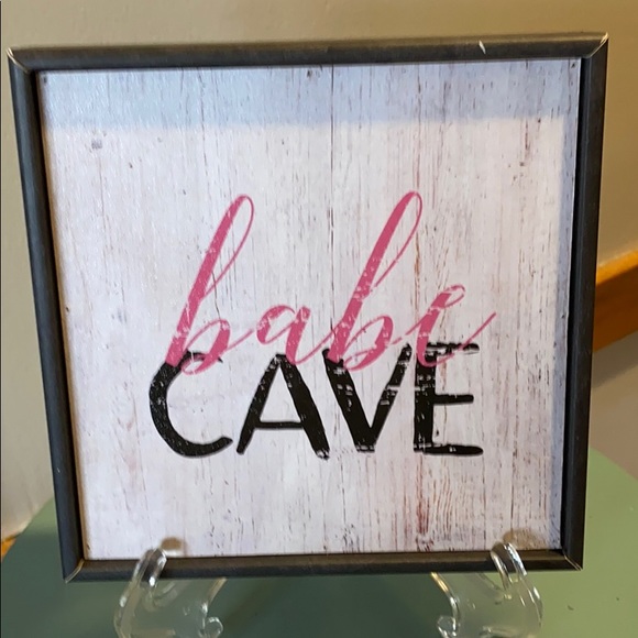 Decorative wood sign “babe cave” NWT - Picture 1 of 3